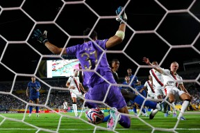 华体会app-马赛主场逼平曼城，晋级希望渺茫的简单介绍