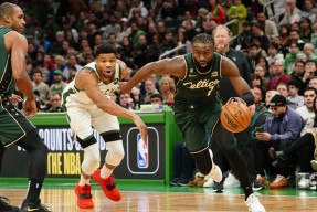 华体会网址-上海队翻盘雄鹿，塔图姆统治全场