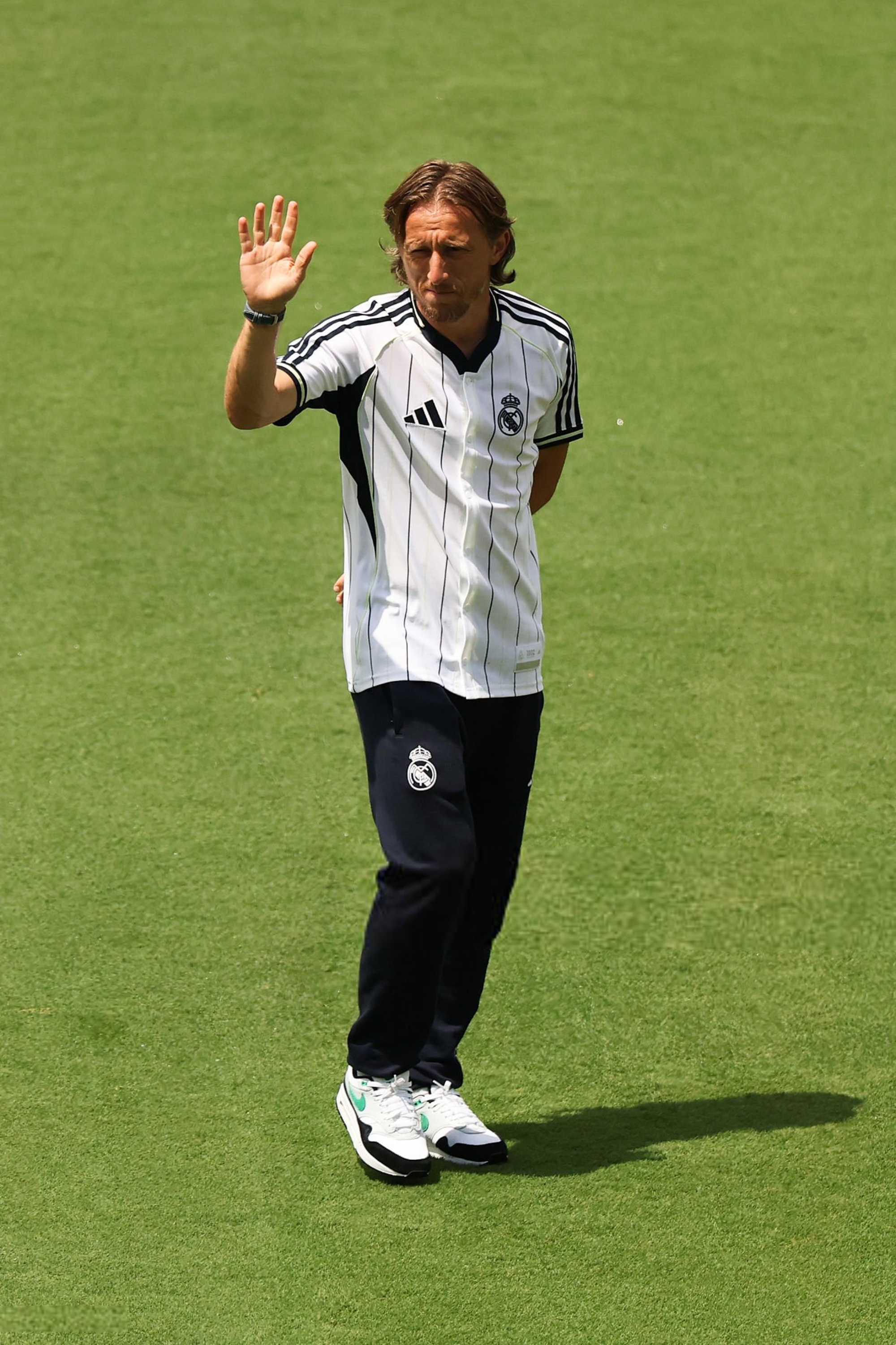 华体会-包含巴黎圣日耳曼险胜AC米兰,莫德里奇补时绝平德甲的词条 第1张 华体会-包含巴黎圣日耳曼险胜AC米兰,莫德里奇补时绝平德甲的词条 第1张