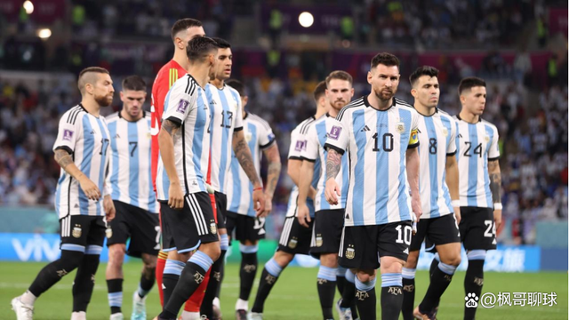 华体会app-国家队大战俱乐部，胜负难分  第1张